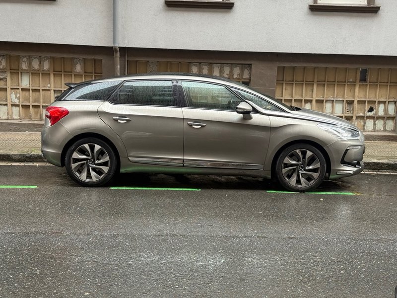 DS DS 5 2015 - foto 1