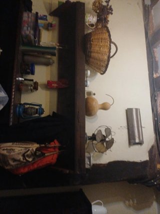 Perchero de madera antiguo