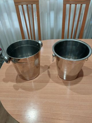 Set de 2 cubiteras de acero inoxidable