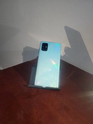 Samsung A71