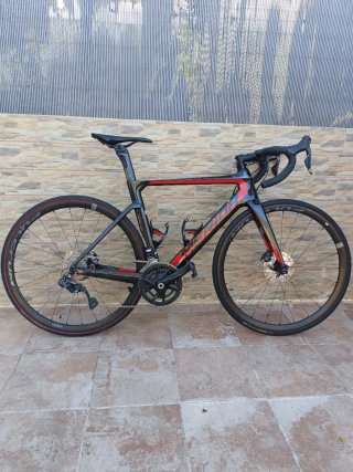 Bicicleta de carretera Merida reacto 7000e