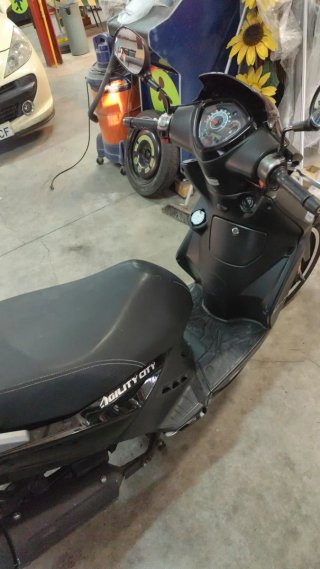 Kymco Agility City 50 Scooter Negra