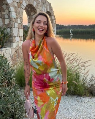 Vestido satinado estampado