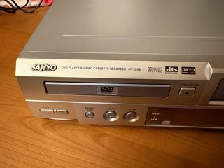 Sanyo Reproductor DVD y VCR HV-DX2
