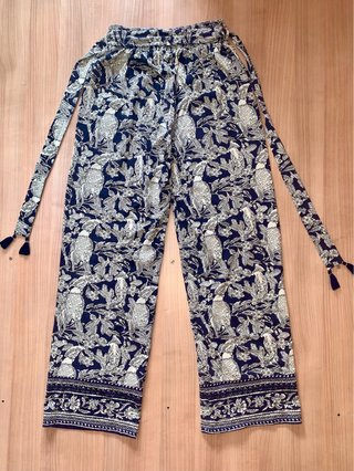 Pantalón fluido estampado