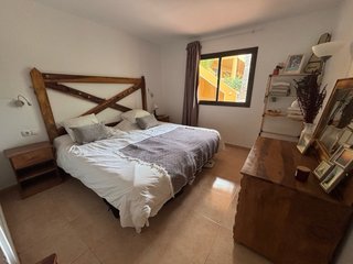 LOTE COMPLETO DE MUEBLES – 450 € TODO