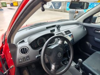 Suzuki Swift 2007 - 265.300 km