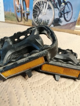 Pedales VP-893 giro superior 275 grs bici