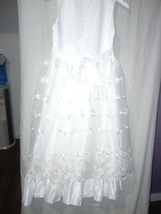 Vestido de fiesta blanco para niña