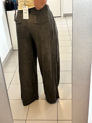 Pantalón Zara gris talla M