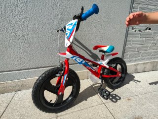 Bicicleta infantil 14 roja y azul