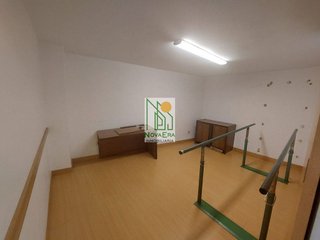 Local comercial en alquiler en Zona de Plaza de Barcelos en Pontevedra