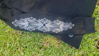 Chrome Hearts Manga Larga Negra