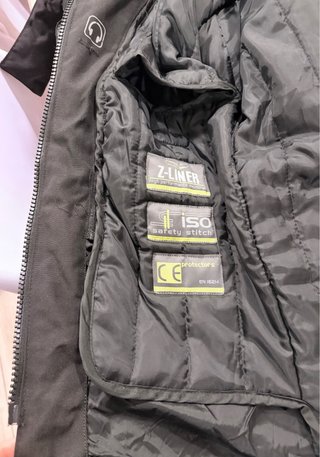 Chaqueta de moto negra