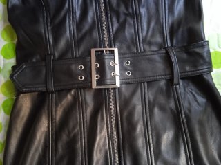 Vestido Negro Talla M efecto piel