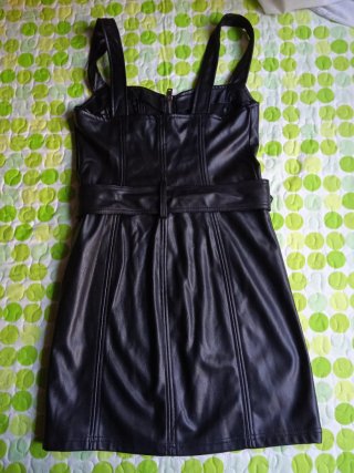 Vestido Negro Talla M efecto piel