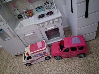 Juguetes: Coche y Ambulancia