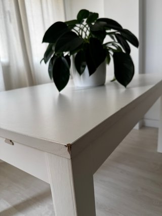 Mesa de comedor extensible blanca