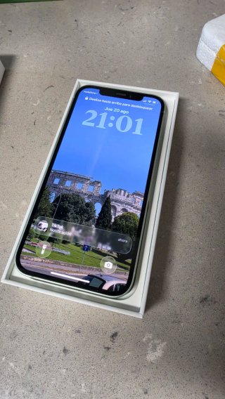 iPhone 12 Verde agua 64gb
