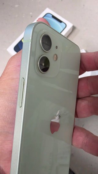 iPhone 12 Verde agua 64gb