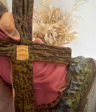 Olot ,Niño Jesús con cruz