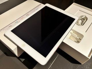iPad Air 1ª Gen Plata y Blanco