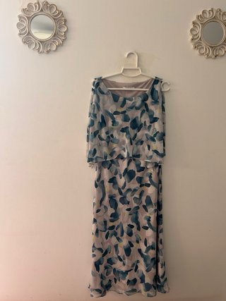 Vestido estampado beige y azul
