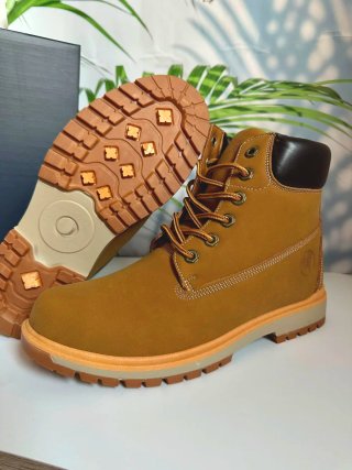 Botas hombre. Número  40