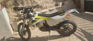 Husqvarna FE350 Enduro Moto