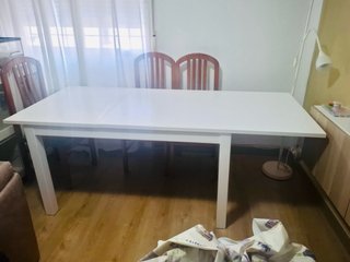 Mesa extensible blanca