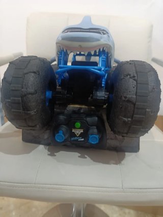 Monster Jam Monster Truck Teledirigido Megalodon