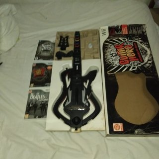Lote Rock Band Wii (Instrument Edition) Lote angel