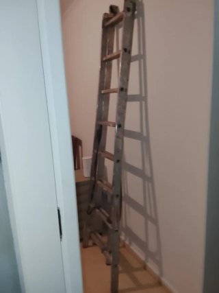 Escalera transformable 2 tramos. 2m35, cada tramo.