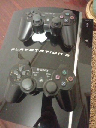 Playstation 3 con 2 mandos
