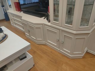 Mueble bar salón blanco