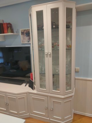 Mueble bar salón blanco