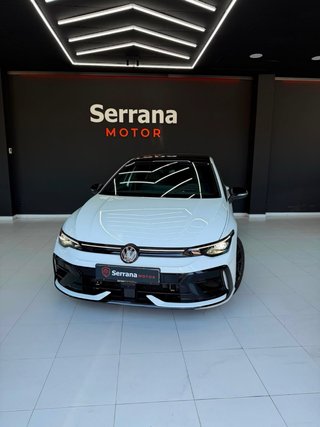 Volkswagen Golf 2025