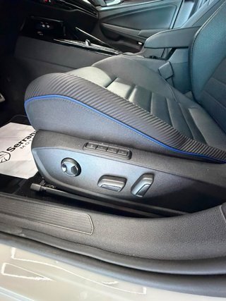 Volkswagen Golf 2025