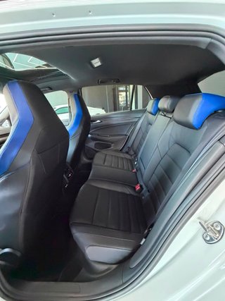 Volkswagen Golf 2025