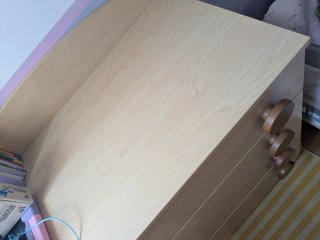 Habitación bebé. Armario ,cuna, cambiador y arcón.