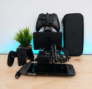 ALL BLACK!!! Nintendo Switch V2