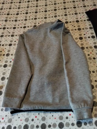 Sudadera gris niño