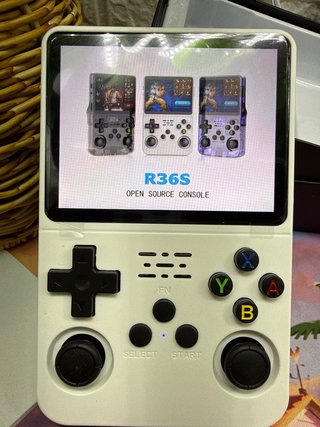 Consola de Videojuegos R36S