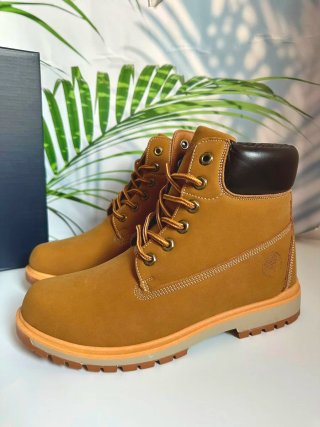 Botas hombre. Número 43