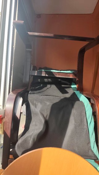 Sillón tapizado / mecedora - 30€ cada 2 unidades