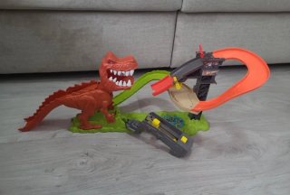 Pista Hot Wheels Ataque T-Rex