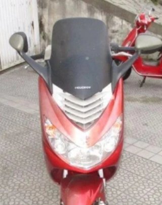 Carenado delantero Peugeot Elystar con faro