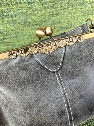 Bolso estilo victoriano gris