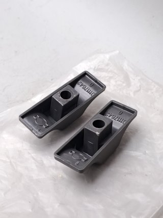 2 x Seguros puerta Nissan Trade