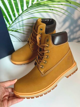 Botas hombre. Número 45